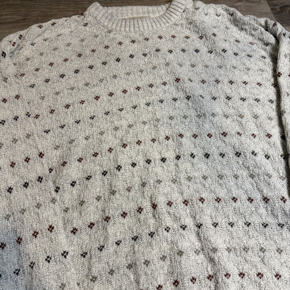 St Johns Bay Mens Sweater M L Cream Geometric Pattern Long Sleeve Crew Neck - Picture 2 of 5